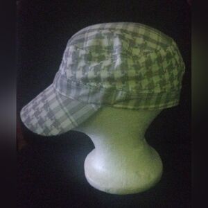 "Unbranded" Grey & White Plaid   Houndstooth Cap